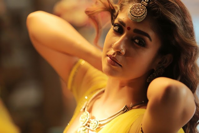 Nayanthara-Hot-Stills-In-Kashmora-1