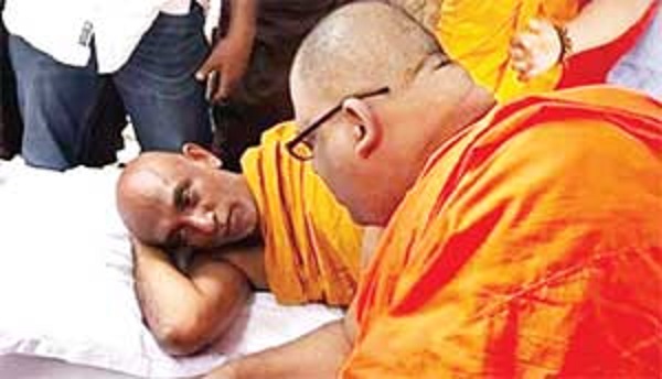 Rathina Thero Fasting