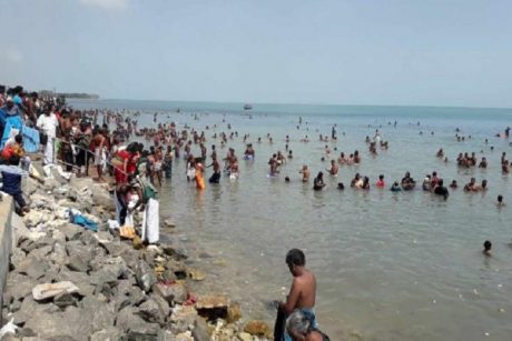 ஆடி அமாவாசை தினத்தில் கடலோரங்களில் பிதிர்க் கடன்களை நிறைவு செய்வதற்கு அனுமதி